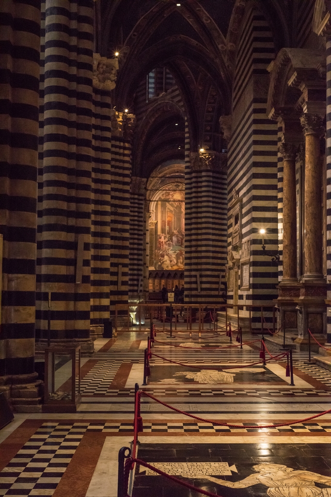 View inside the Duomo di Siena from the entrance