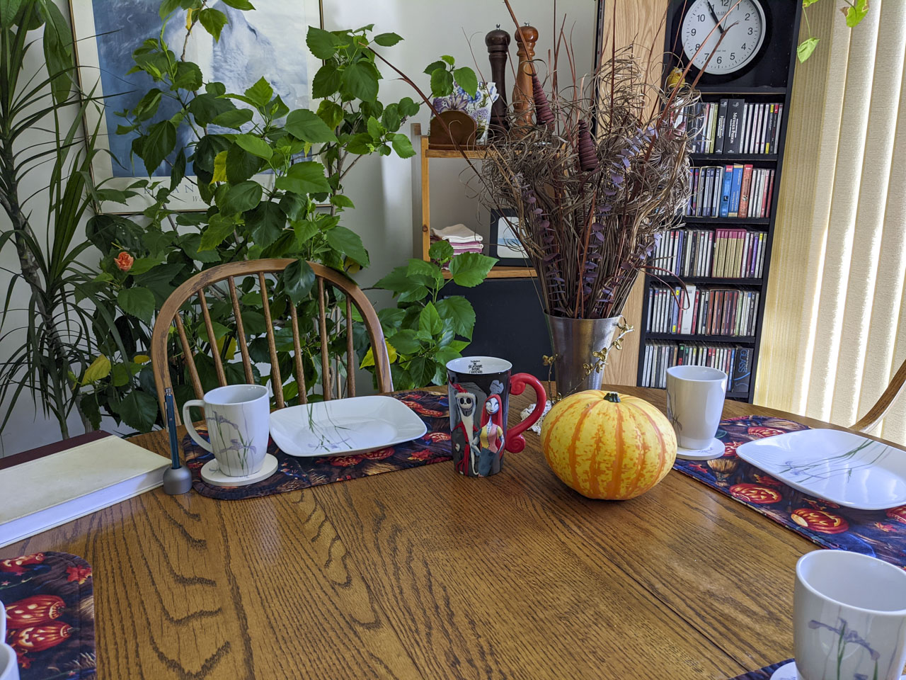 table with Halloween decorations