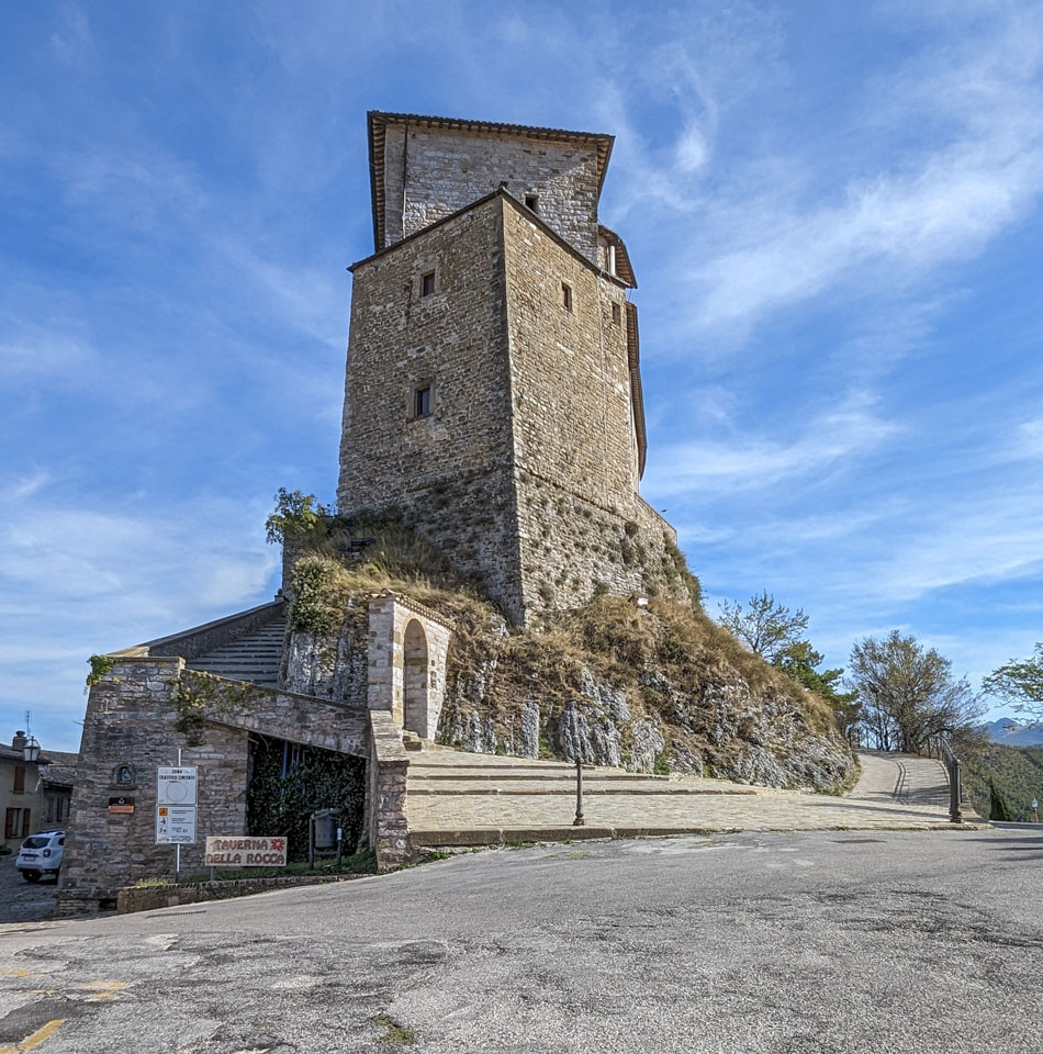Castello di Frontone
