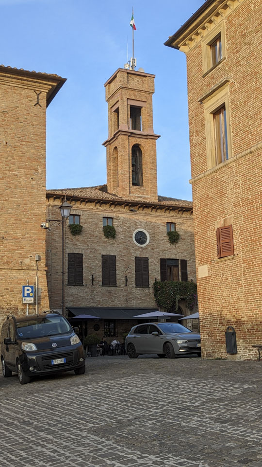 View when entering the Piazza Giovanni della Rovere in Mondavio