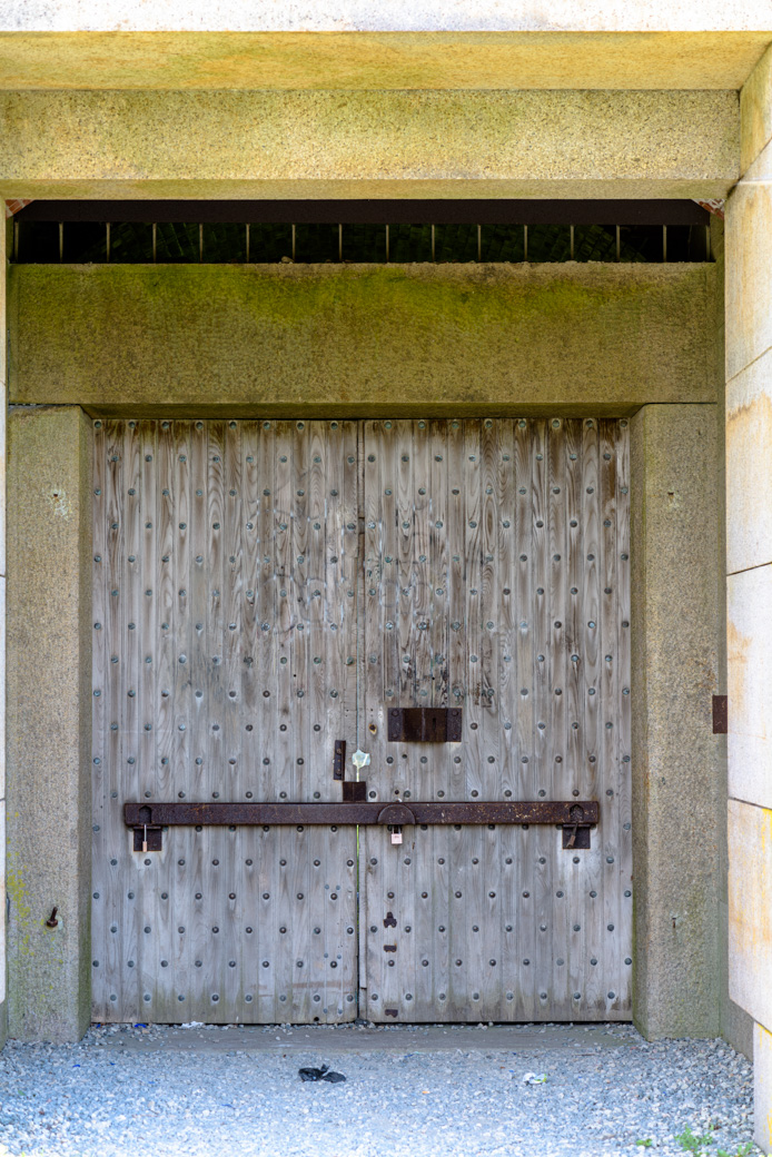 The imposing looking doors to Fort Rodman