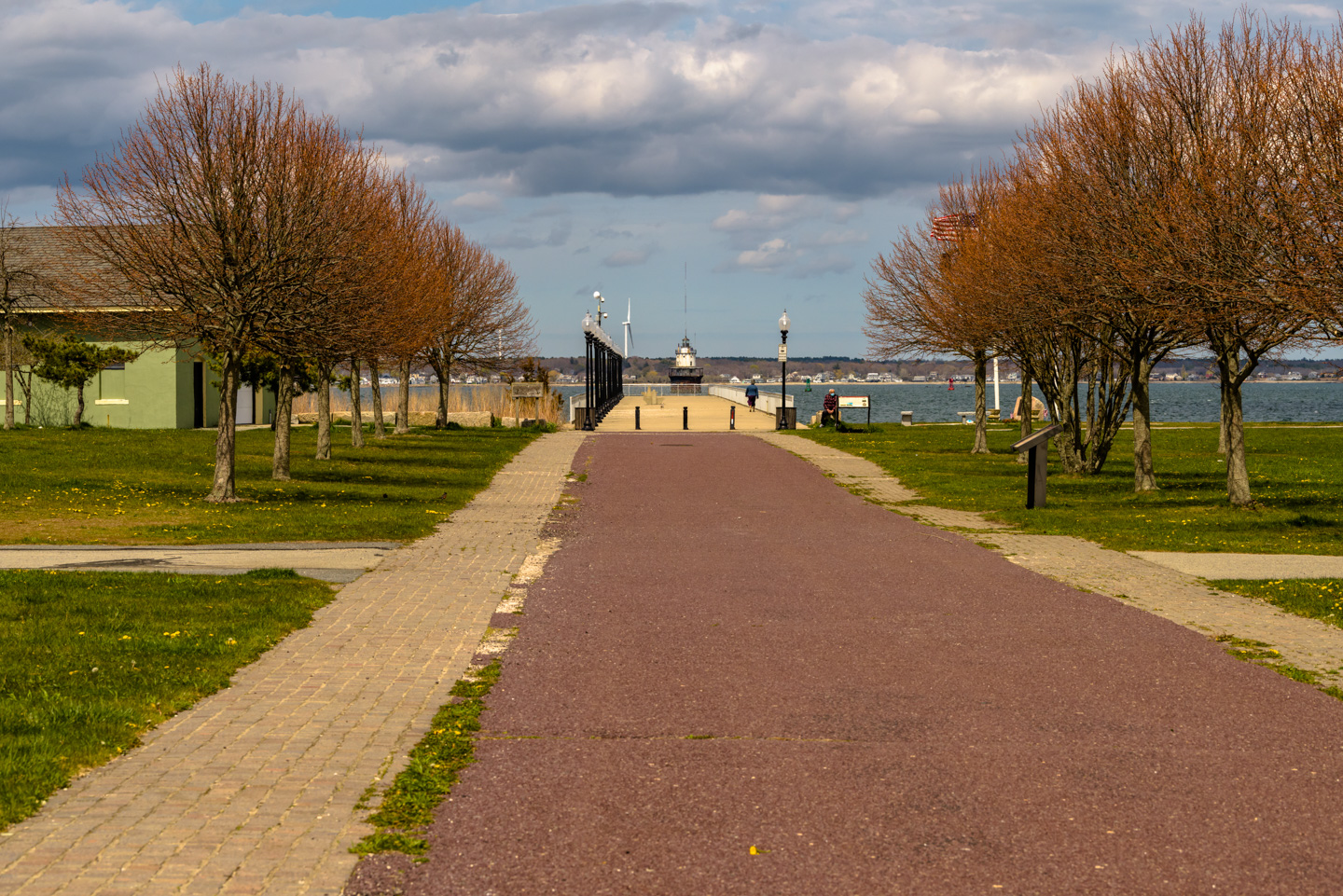 Path in Fort Taber leading to a pier and the water